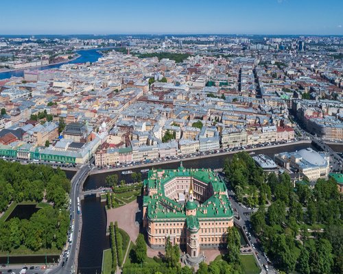 Авиабилеты из Москвы в Санкт-Петербург